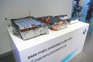 เยี่ยมชมสายการผลิต Plug-in Hybrid ส่งตรงจาก BMW