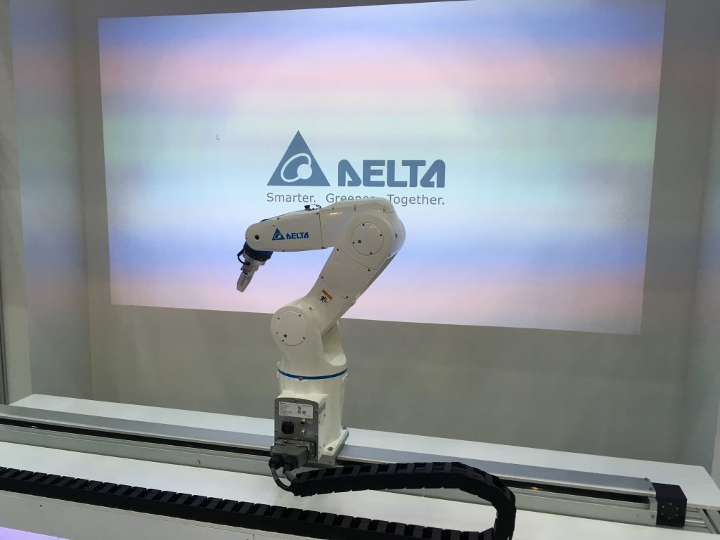 เดลต้าโชว์หุ่นยนต์ในงาน Manufacturing Expo 2018