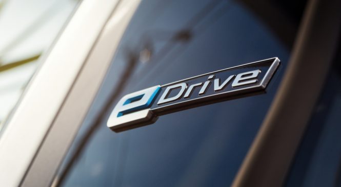 BMW ลงทุนโรงงานแบตเตอรี่สำหรับ EV ปีหน้า