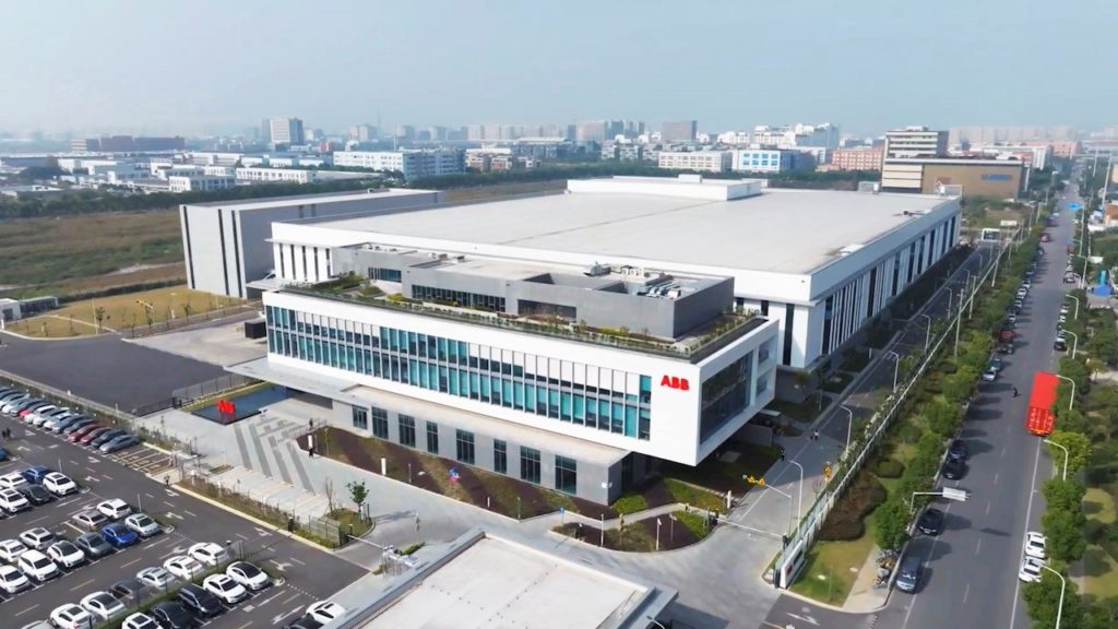 ABB ลงทุน 150 ล้านดอลลาร์ เปิดตัวโรงงานผลิตหุ่นยนต์ใหม่ในจีน