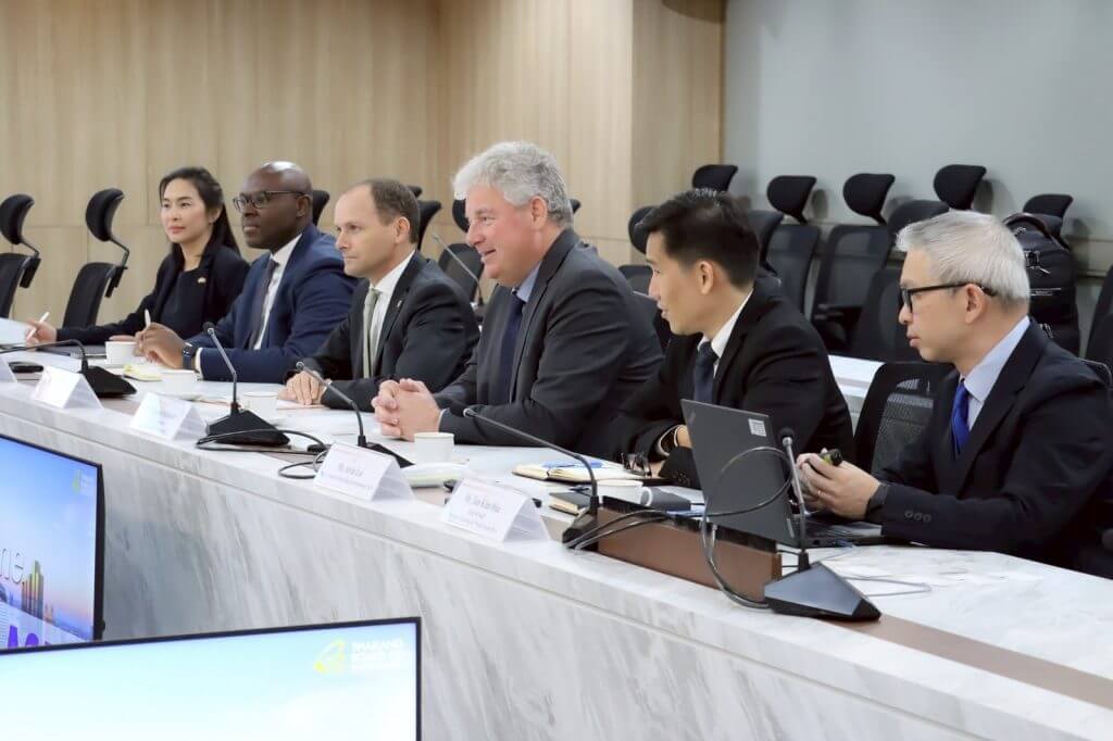 ASML ผู้นำเครื่องจักรผลิตชิปโลก พบบีโอไอ